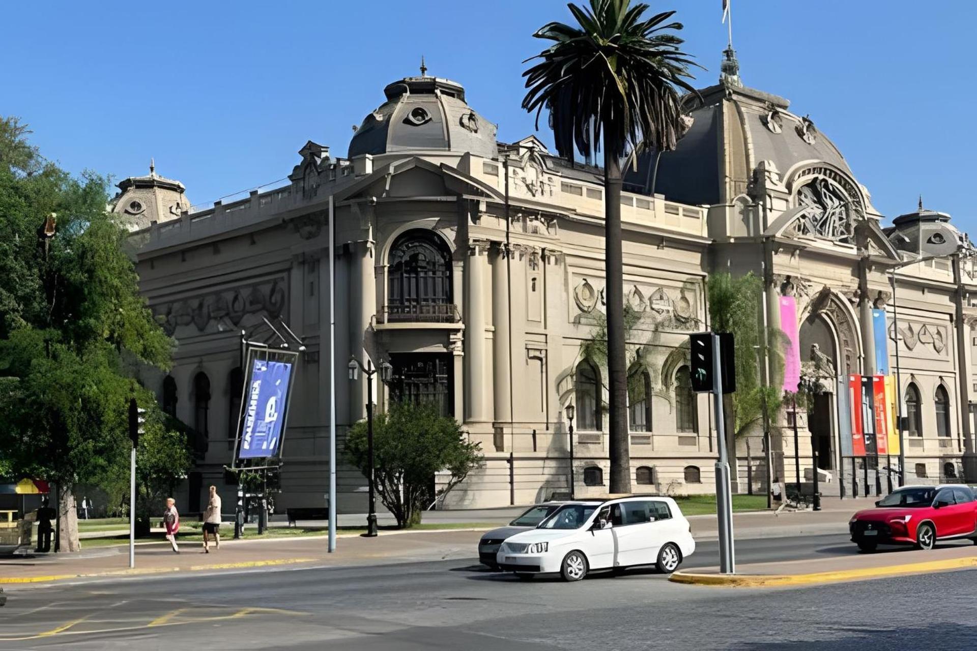 Apartamento Luminoso Y Con Ac: Vista Al Museo Bellas Artes Santiago
